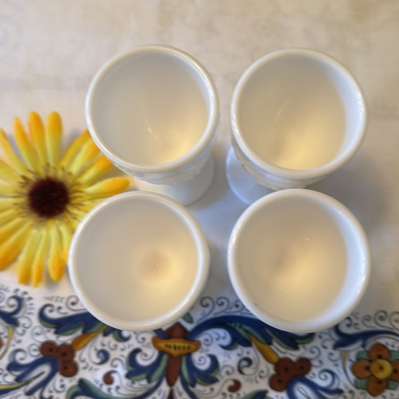 🍇 VINTAGE, Milk White Beautiful Grape Design Port Style Glasses w/ “G” insignia. - Picture 10 of 10